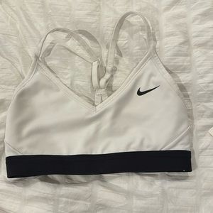 white nike sports bra